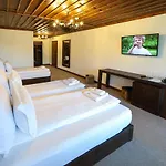 Hotel Leshten Hotel