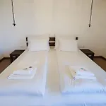 Hotel Leshten