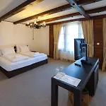 Hotel Leshten * Leshten