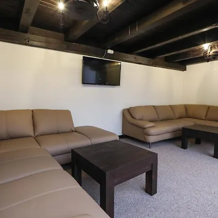 Ξενοδοχείο Hotel Leshten *