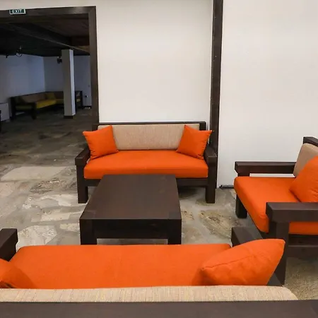 Szálloda Hotel Leshten