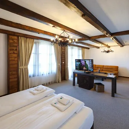 Hotel Leshten Leshten