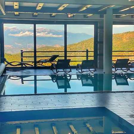 Ξενοδοχείο Hotel Leshten *