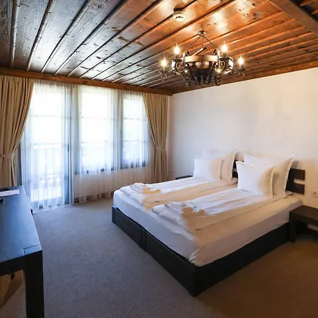 Hotel Leshten Szálloda Lesten