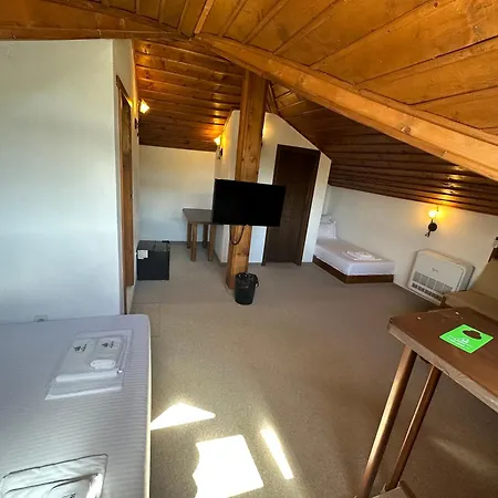 Hotel Leshten Szálloda Lesten