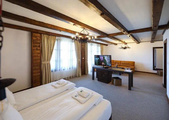 Hotel Leshten Lesjten